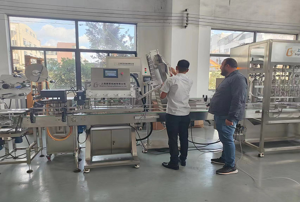 b8d0c4dc618d73e20dd3ec1cb15c997拷貝